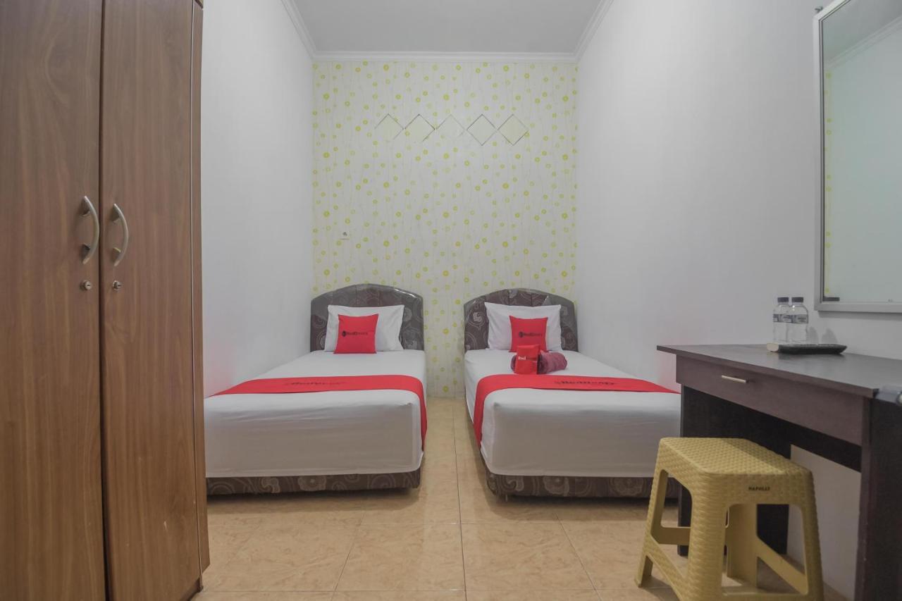Reddoorz Near Sepinggan Airport Balikpapan 2 Hotel Buitenkant foto