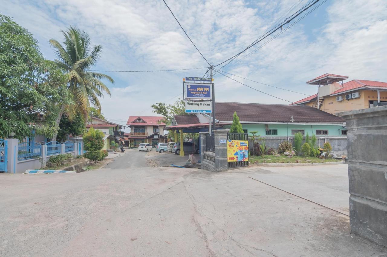 Reddoorz Near Sepinggan Airport Balikpapan 2 Hotel Buitenkant foto