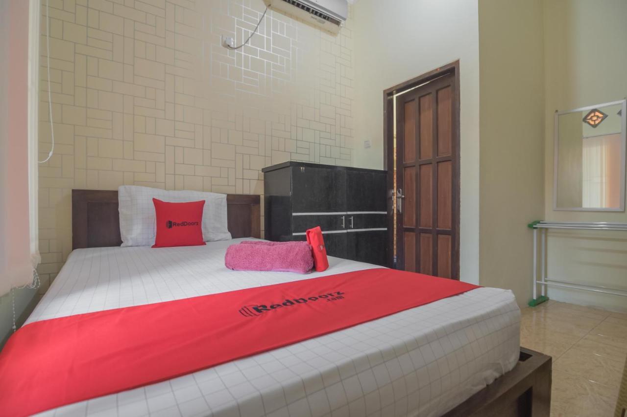 Reddoorz Near Sepinggan Airport Balikpapan 2 Hotel Buitenkant foto
